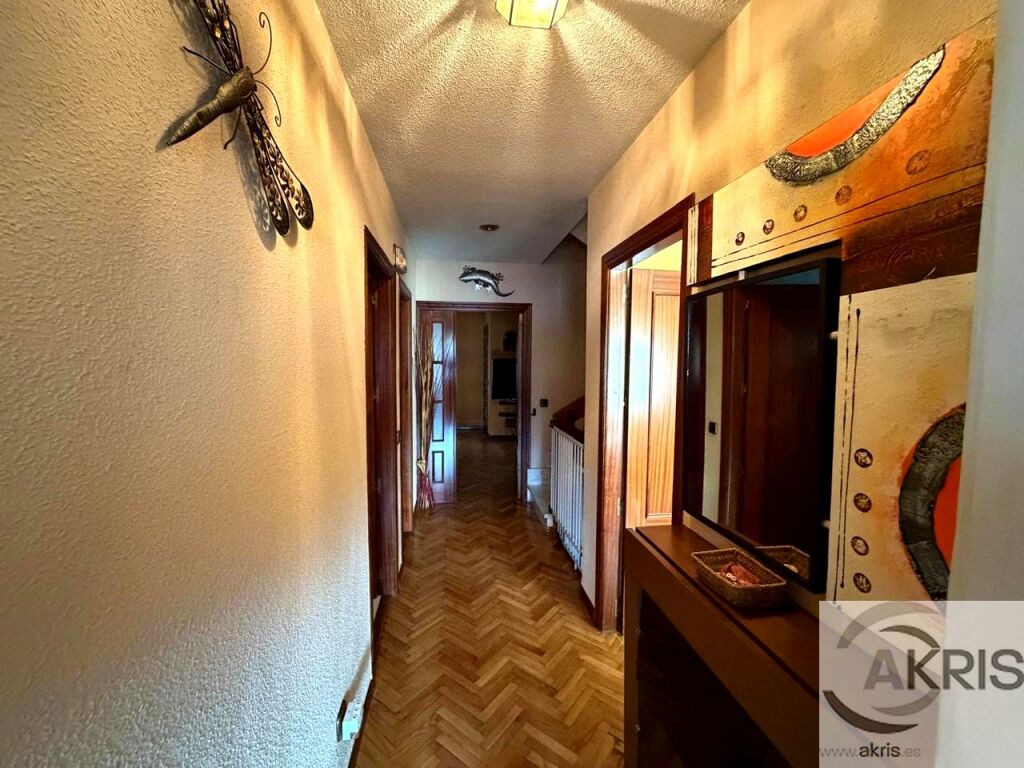 Chaletazo en Ajalvir, ¡un lujo de vida! - foto 79