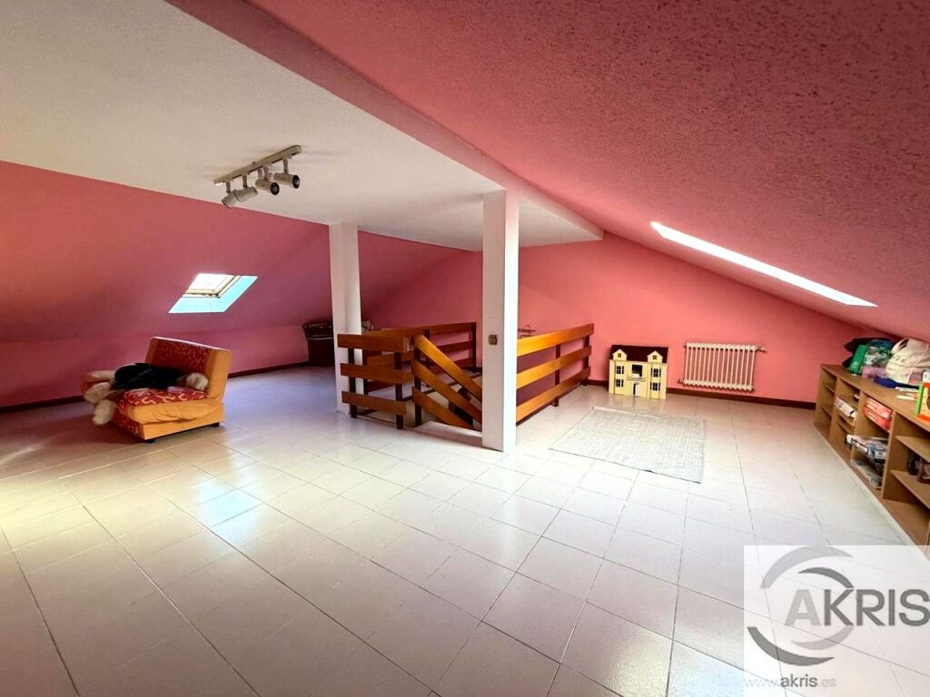 Chaletazo en Ajalvir, ¡un lujo de vida! - foto 85