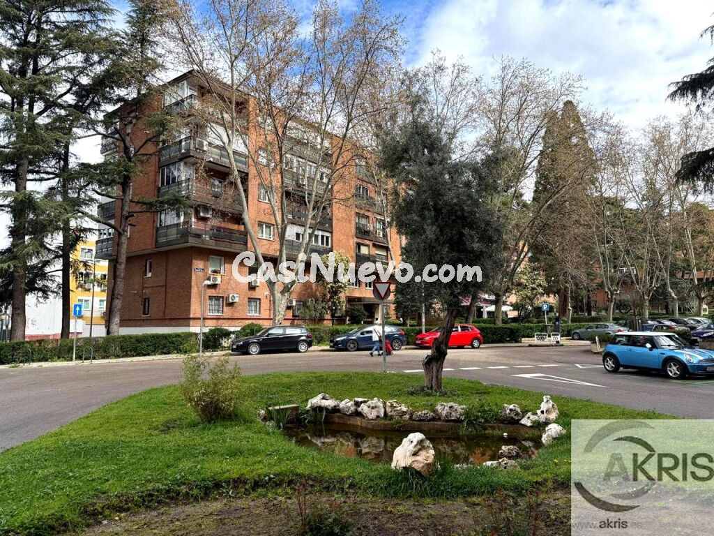 4 habitaciones y dos baños en Zona Colina