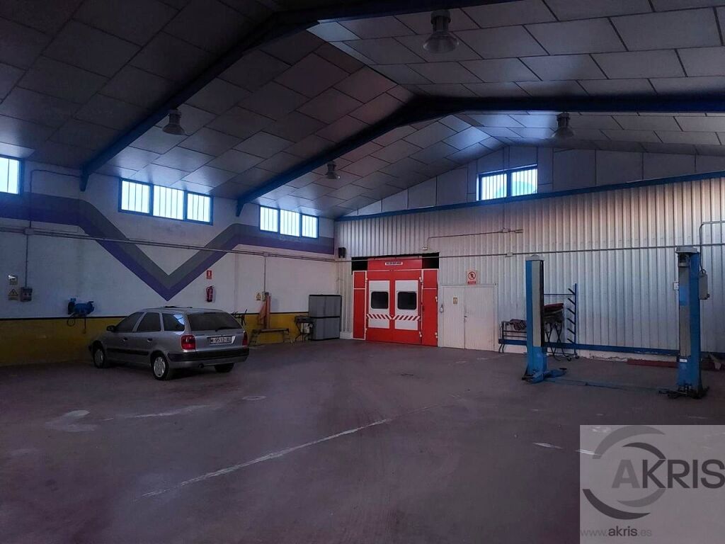 ? ¡Inversión con potencial garantizado! Nave industrial + ba - foto 8