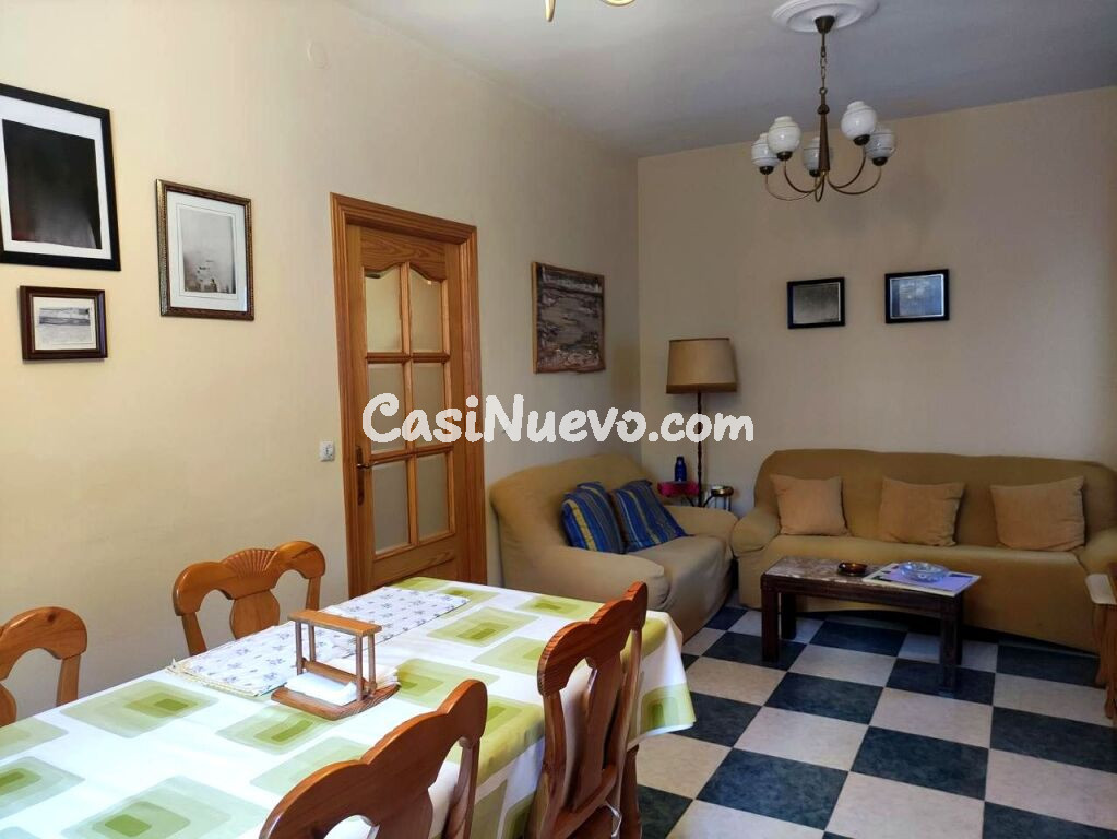 Ubicación ideal en el centro de Mocejon