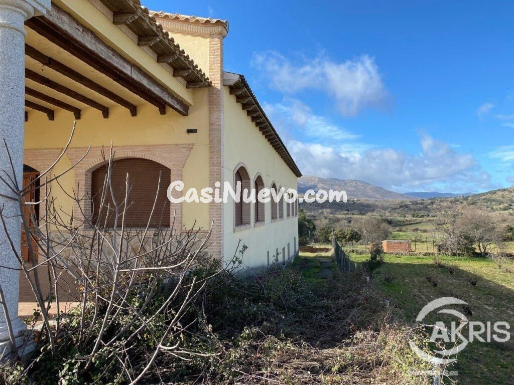 CASA RUSTICA DE USO HOSTELERO