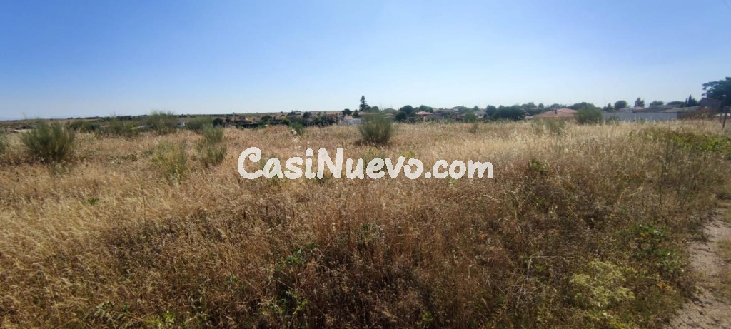 Finca rústica de 2,6 hectáreas junto a la A5