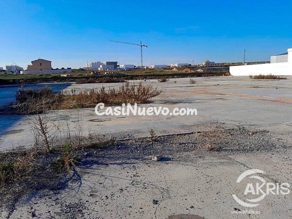 VENTA TERRENO INDUSTRIAL DE 6.860 M2 EN YUNCOS