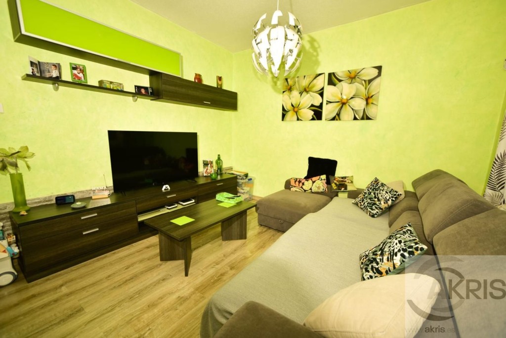 Fantástico chalet de 4 dormitorios para entrar a vivir en Ch - foto 11