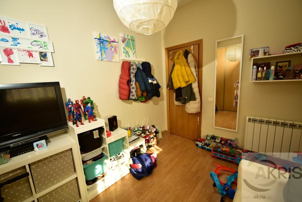 Fantástico chalet de 4 dormitorios para entrar a vivir en Ch - foto 17