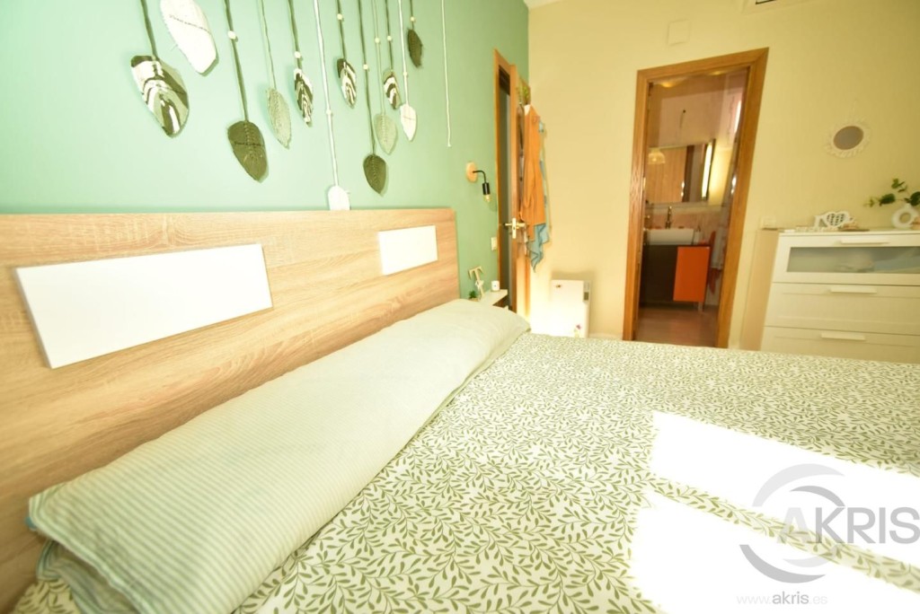 Fantástico chalet de 4 dormitorios para entrar a vivir en Ch - foto 29