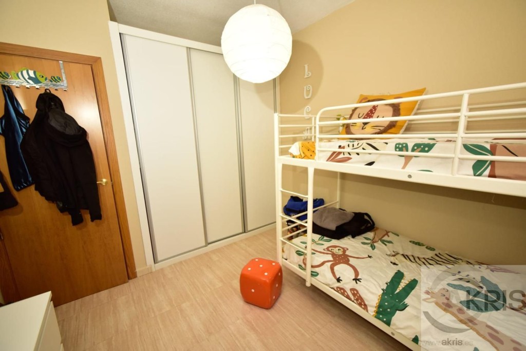 Fantástico chalet de 4 dormitorios para entrar a vivir en Ch - foto 38