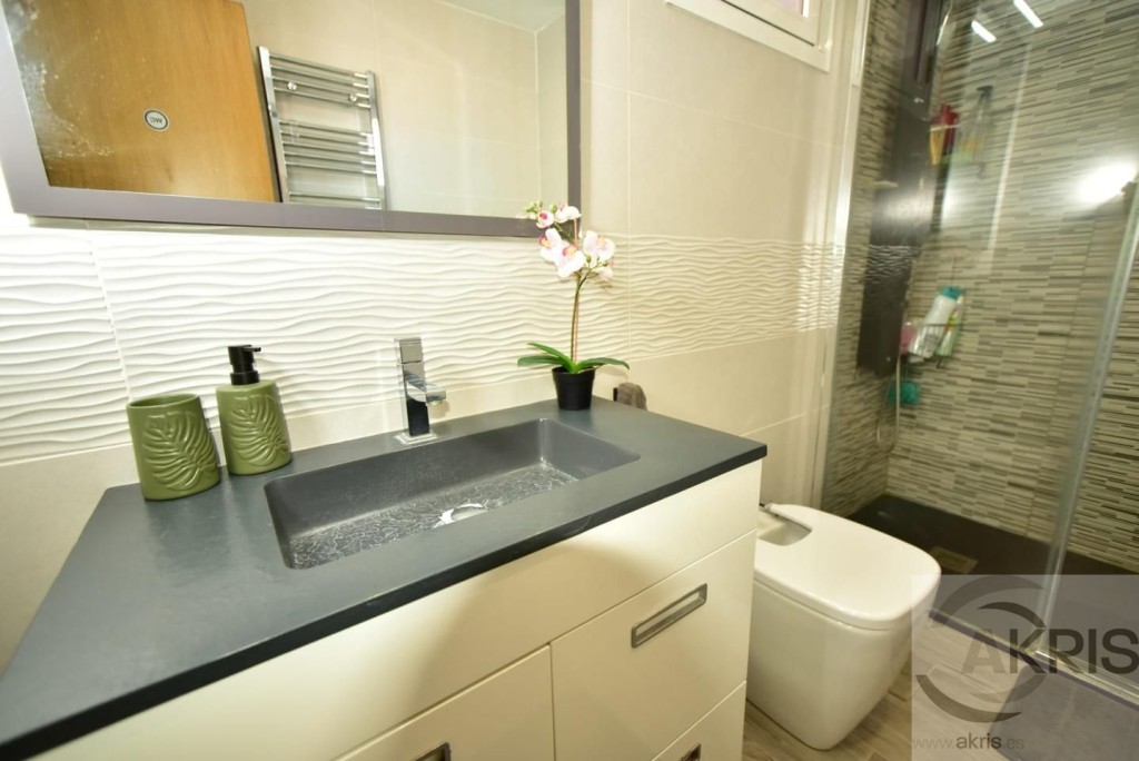 Fantástico chalet de 4 dormitorios para entrar a vivir en Ch - foto 42