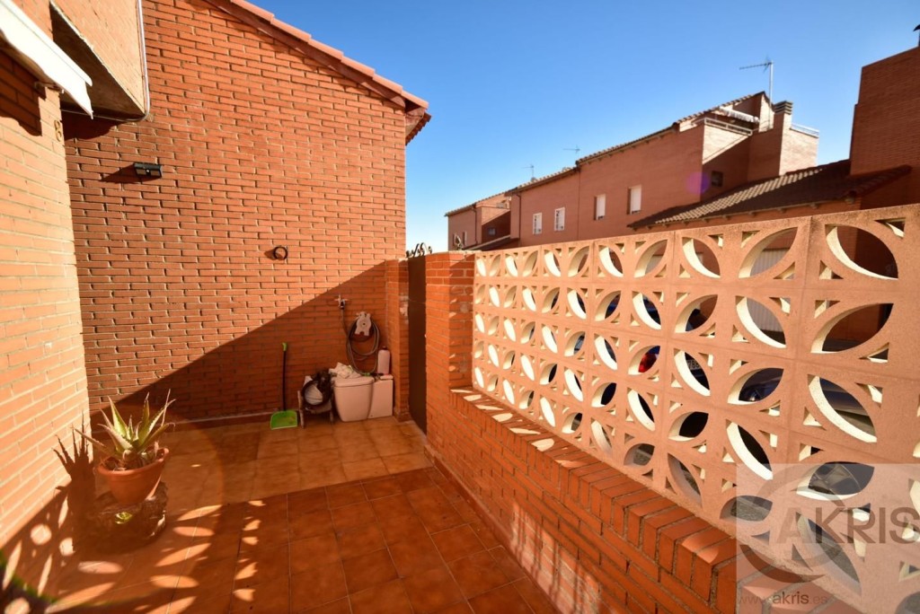 Fantástico chalet de 4 dormitorios para entrar a vivir en Ch - foto 56