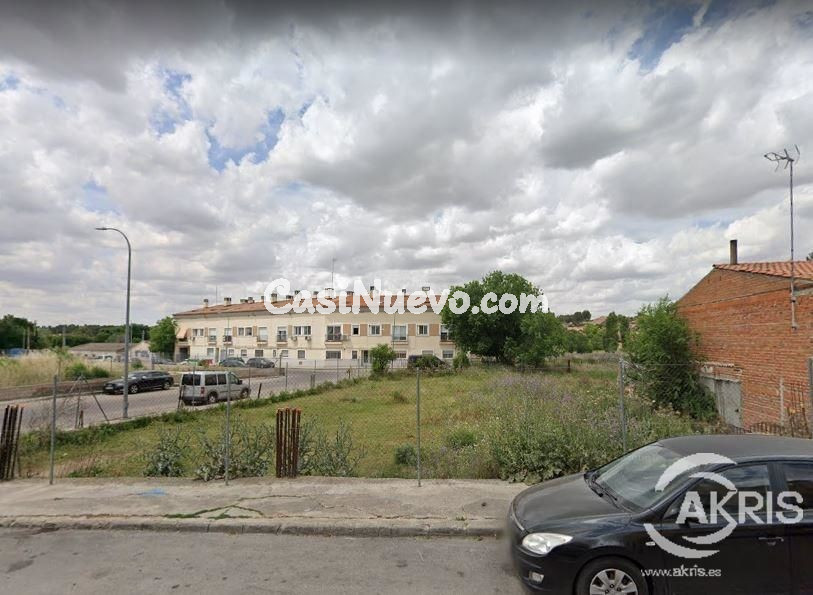TERRENO URBANO DE 1.135 M2 EN SESEÑA