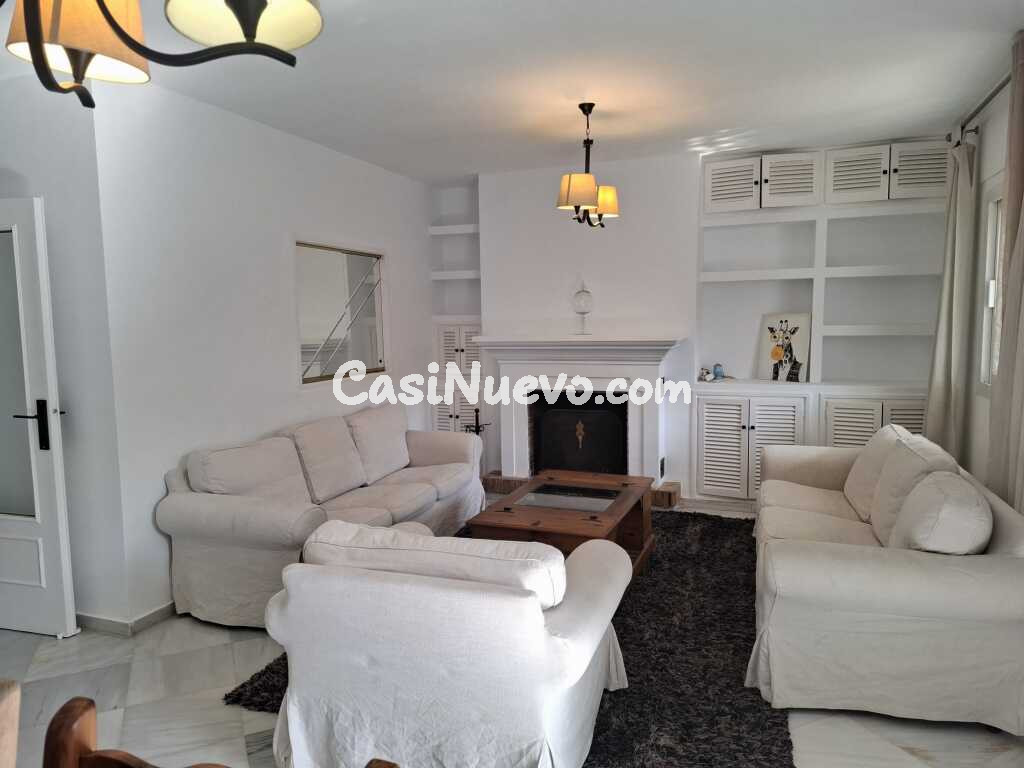 Adosada en Alquiler en San Pedro Alcantara Málaga - foto 4