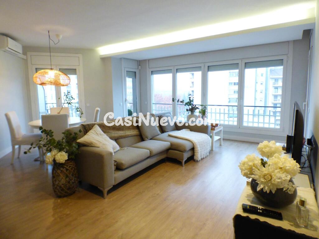 PISO TOTALMENTE REFORMADO EN EL PLENO CENTRO DE MANRESA CON 3 HAB. BALCÓN, ASECENSOR Y PARQUING OPCIONAL