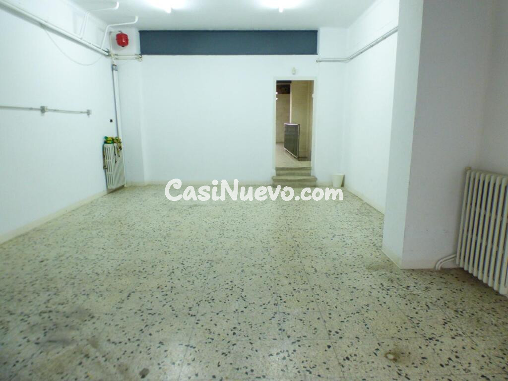 Local comercial con entrada de vehículos en alquiler en Manresa – Zona Oms y de Prat