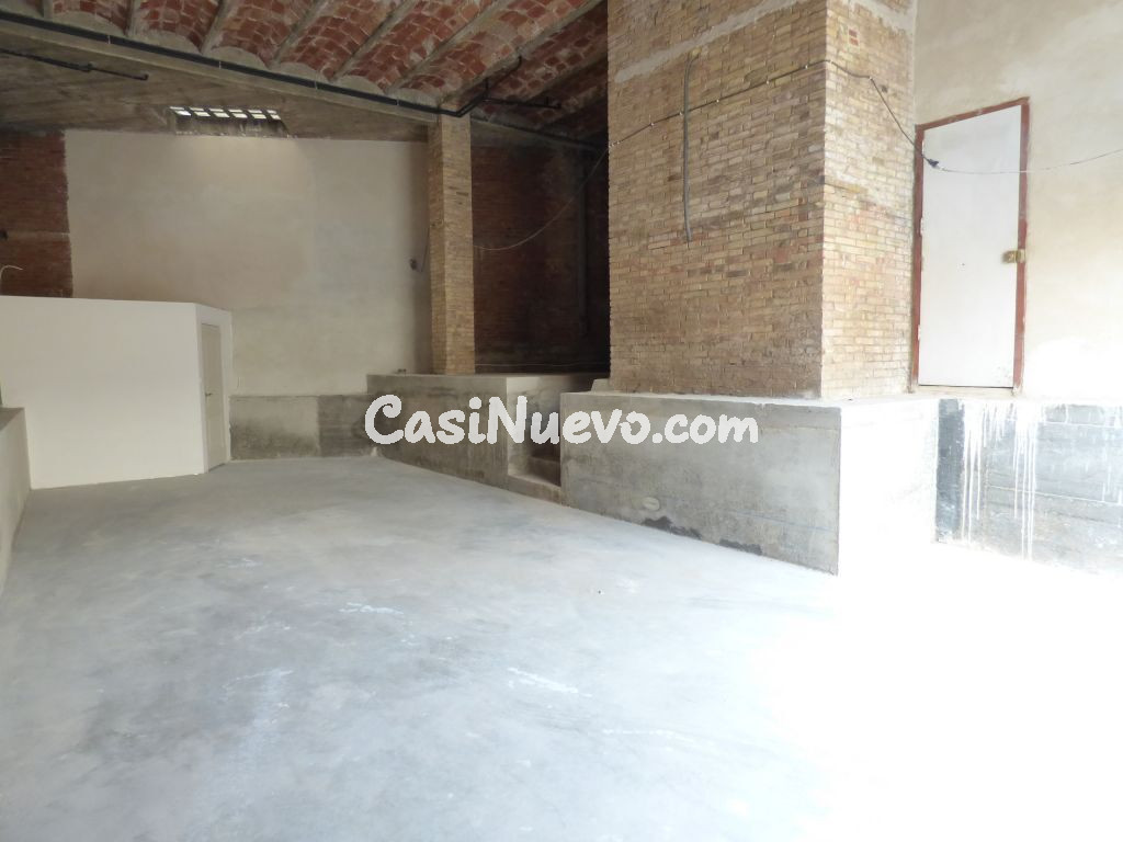 LOCAL COMERCIAL EN VENTA EN LAS BASES DE MANRESA