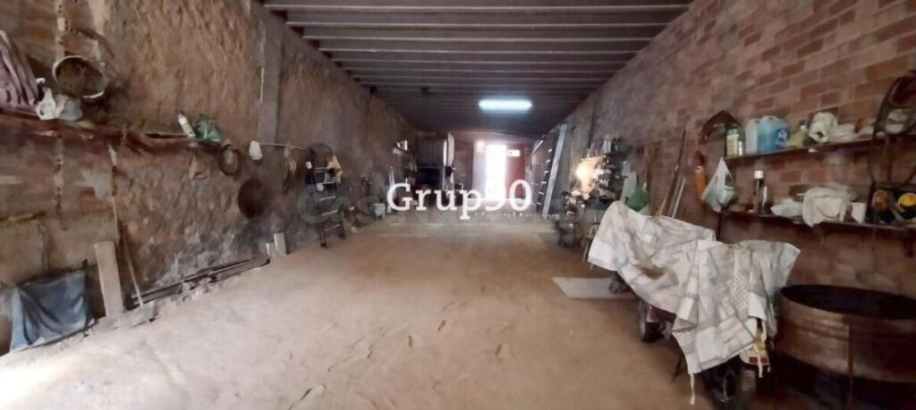 Gran almacén con múltiples posibilidades en Bovera - foto 2