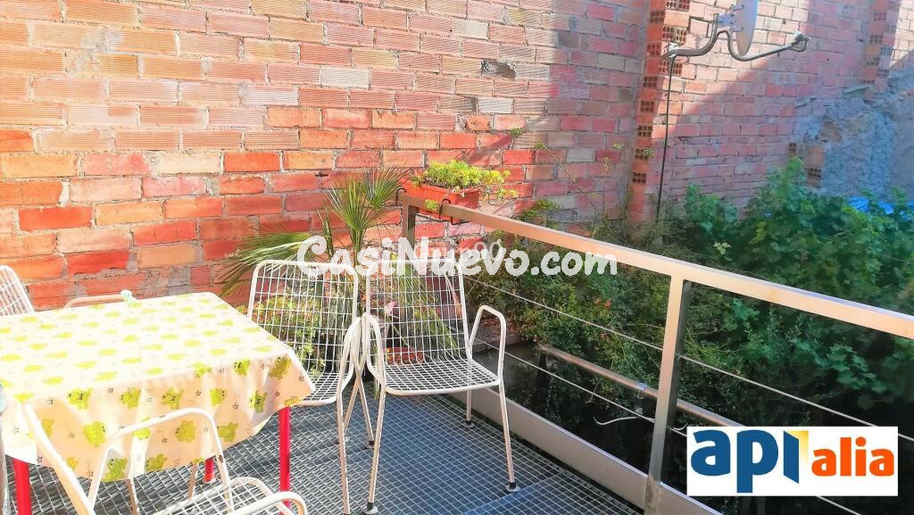 EXCLUSIVA APIALIA -Casa Reformada con Jardín y Terraza en Bell-lloc d’Urgell  APIALIA