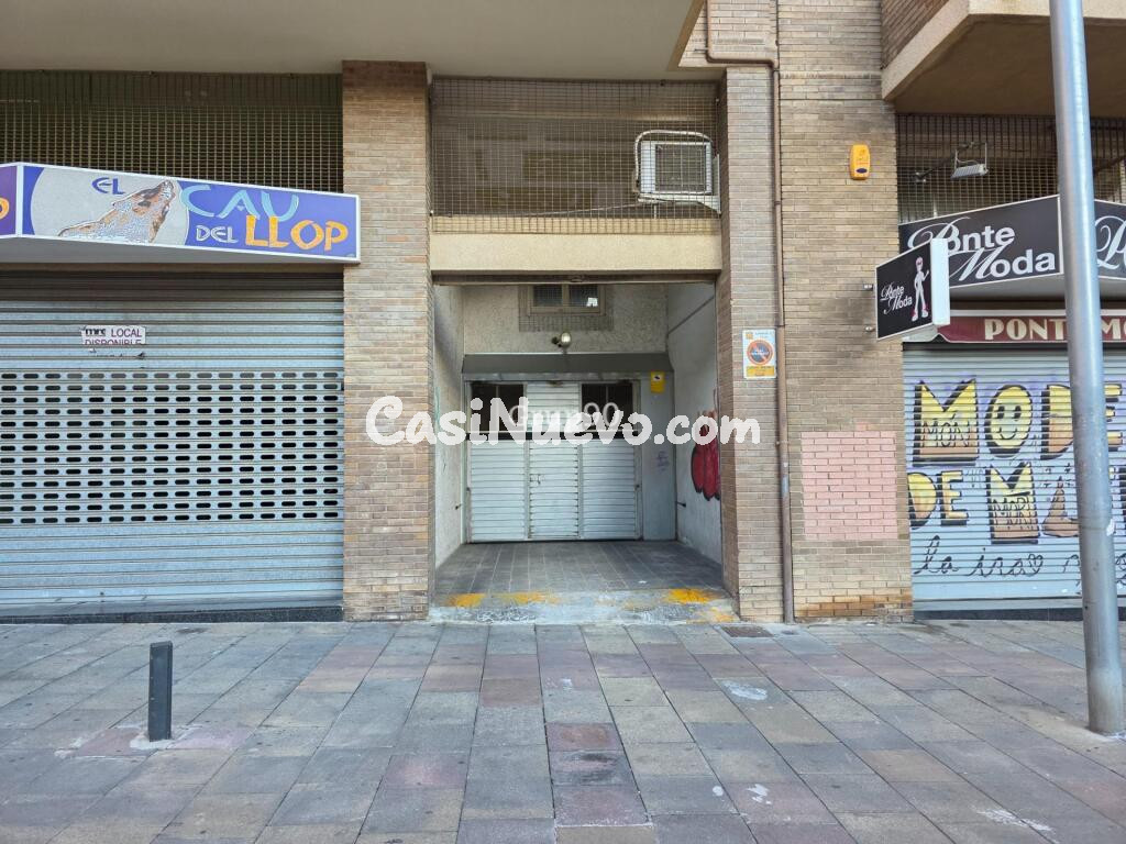Plaza de garaje en la calle Lluís Companys – Escorxador ?