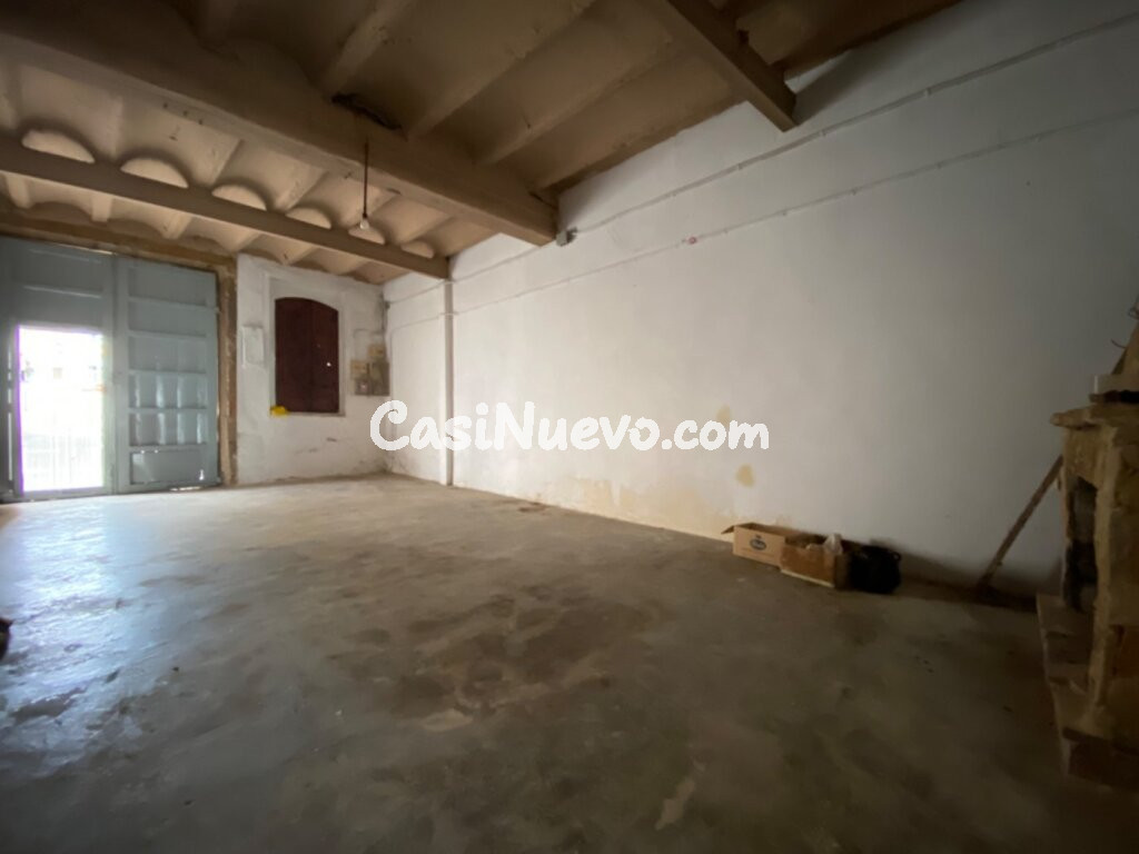 Casa señorial con gran jardín en La Galera