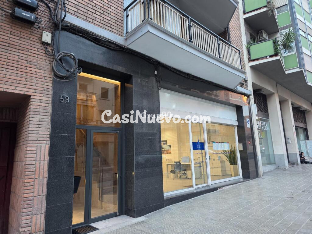 ? Local comercial de 135 m2 a pie de calle – Amplio, versátil y con altillo
