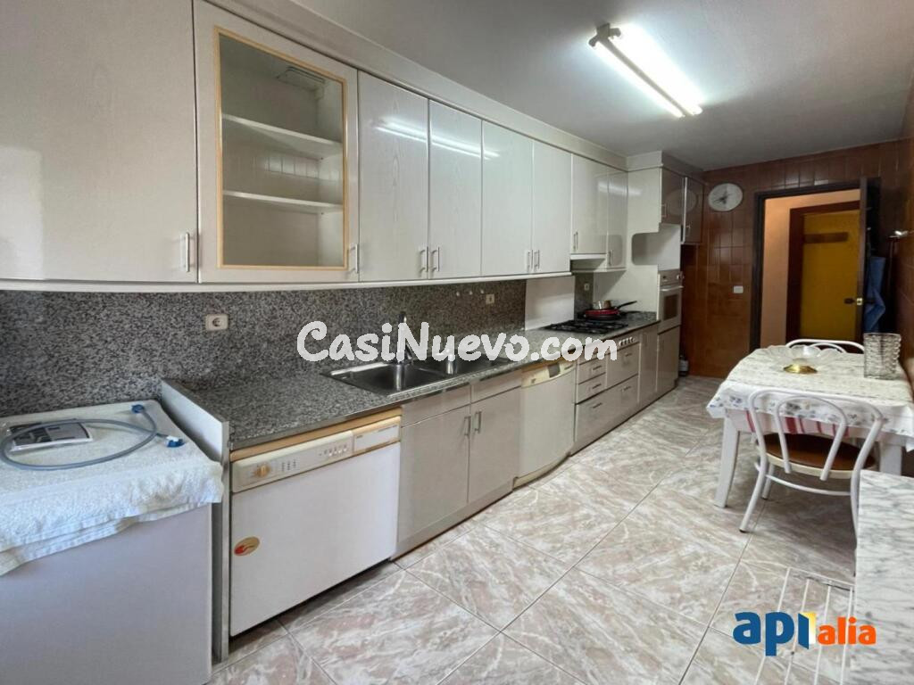 EXCLUSIVA APIALIA-✨ Amplio y luminoso piso en el centro de Mollerussa ✨