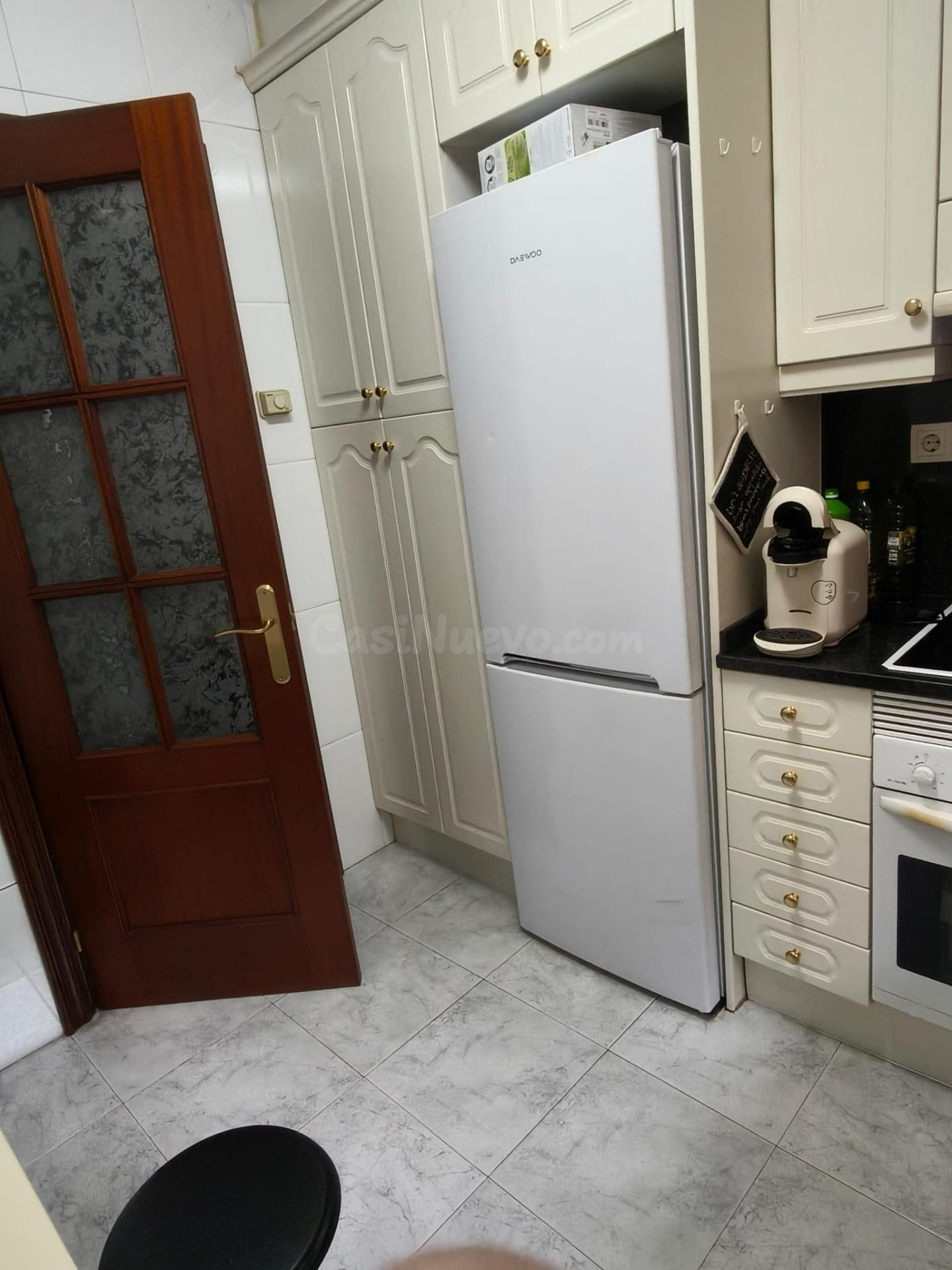 PISO AMUEBLADO EN VENTA CON TRASTERO - foto 2