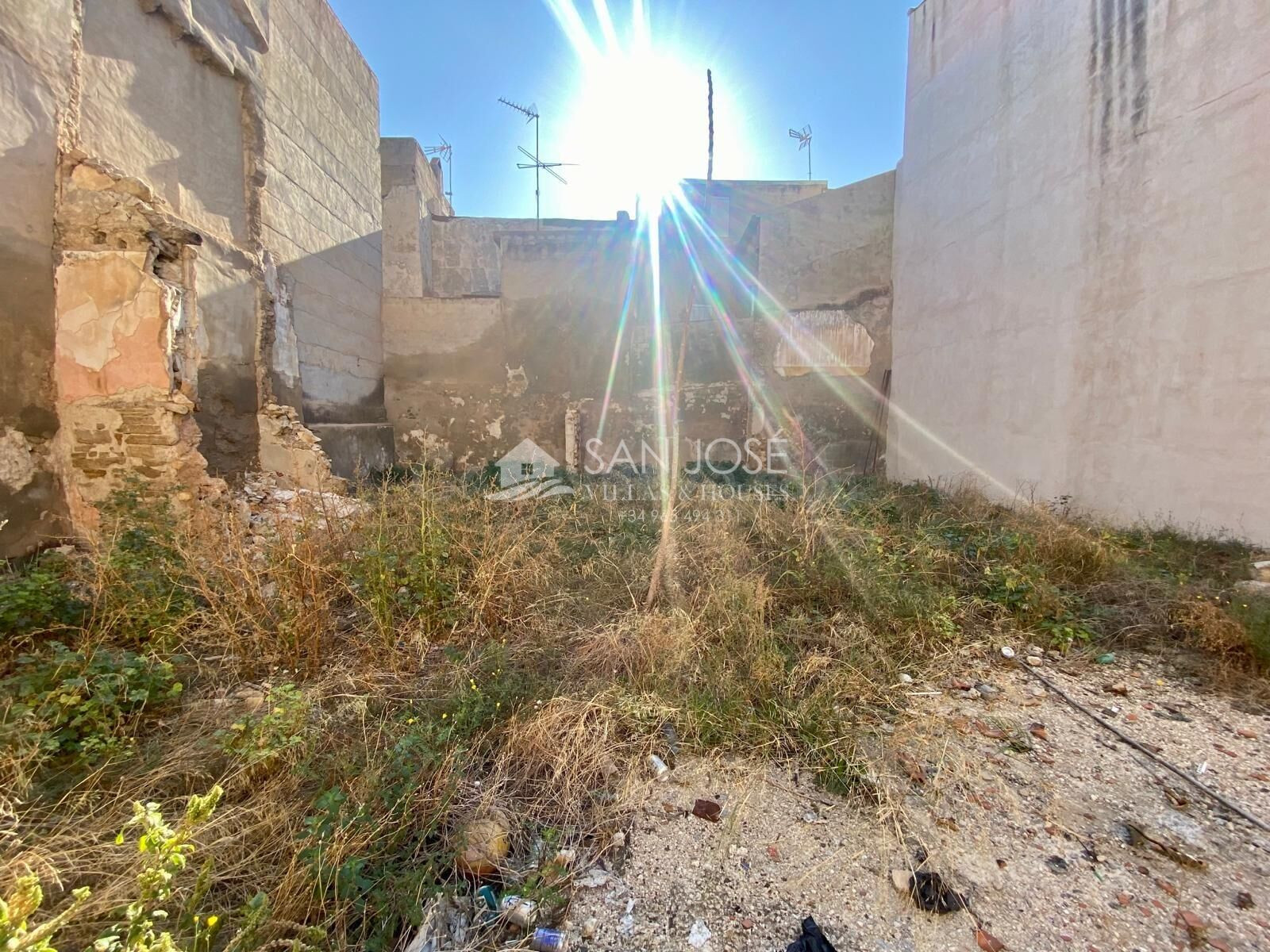 VENTA DE SOLAR URBANO EN ASPE, ZONA CENTRO