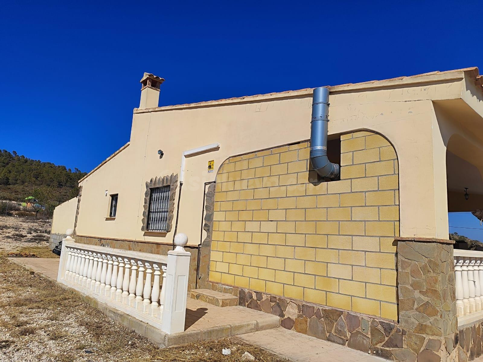 SE VENDE CHALET /MONOVAR / LISTO PARA VIVIR / ARBOLES FRUTAL - foto 3