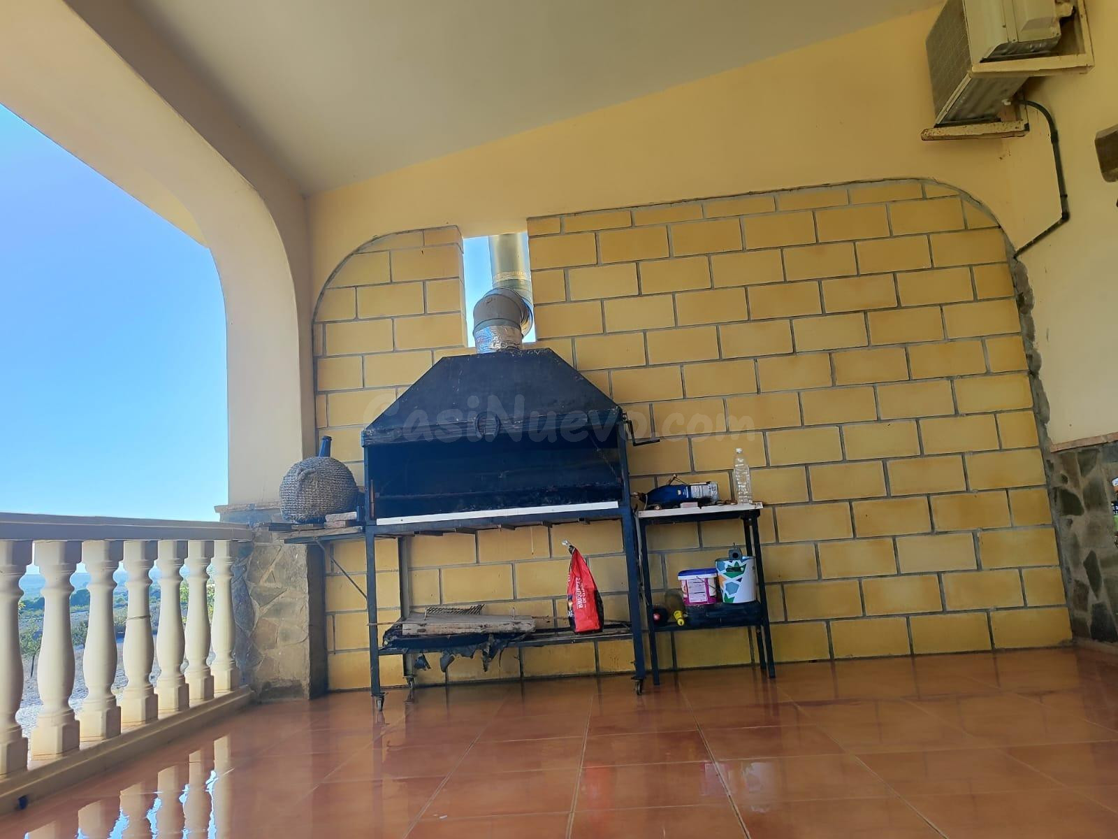 SE VENDE CHALET /MONOVAR / LISTO PARA VIVIR / ARBOLES FRUTAL - foto 4
