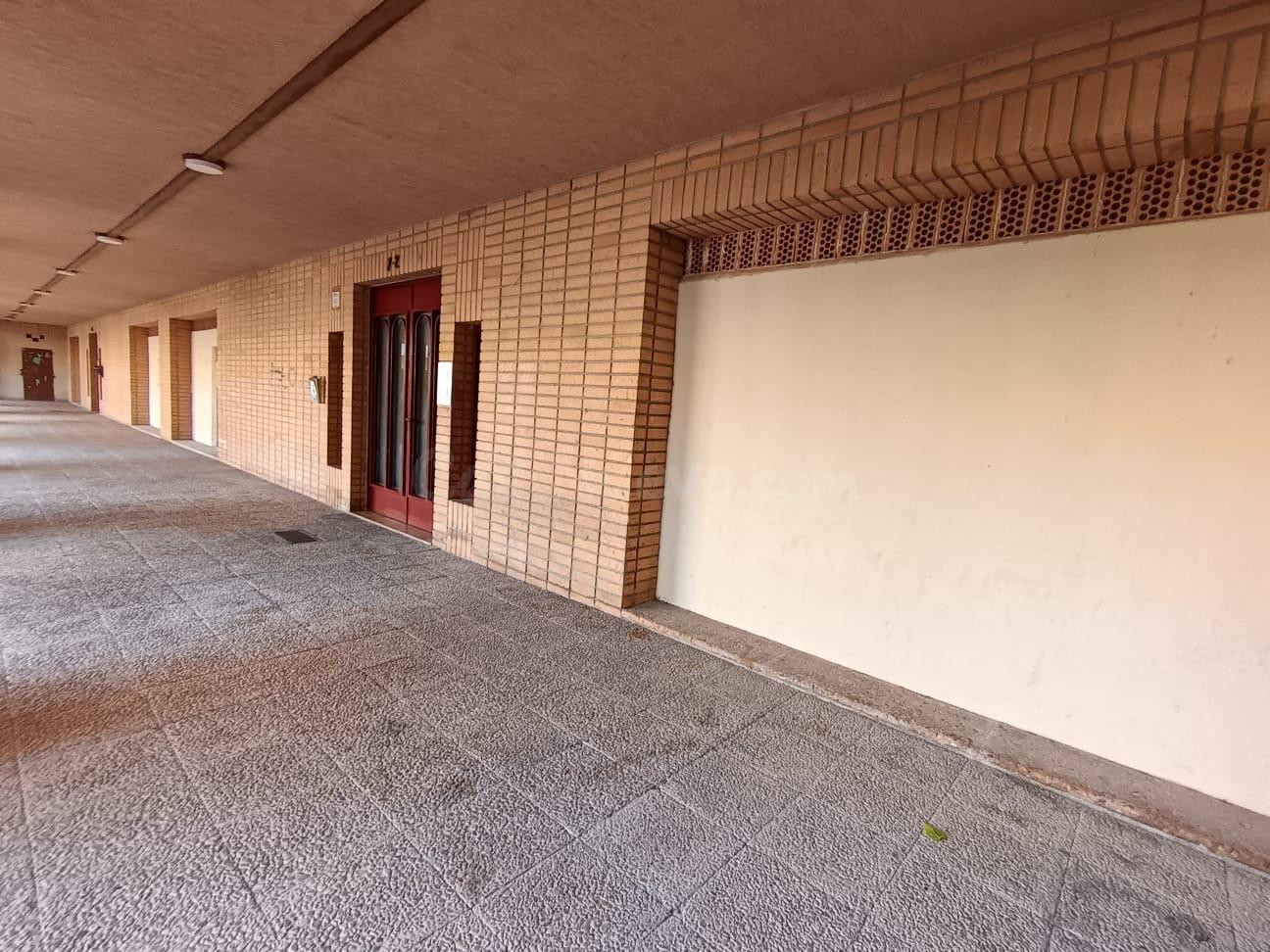 SE VENDE LOCAL A ESTRENAR / CERCA DE HOSPITAL GENERAL / ALTO - foto 2