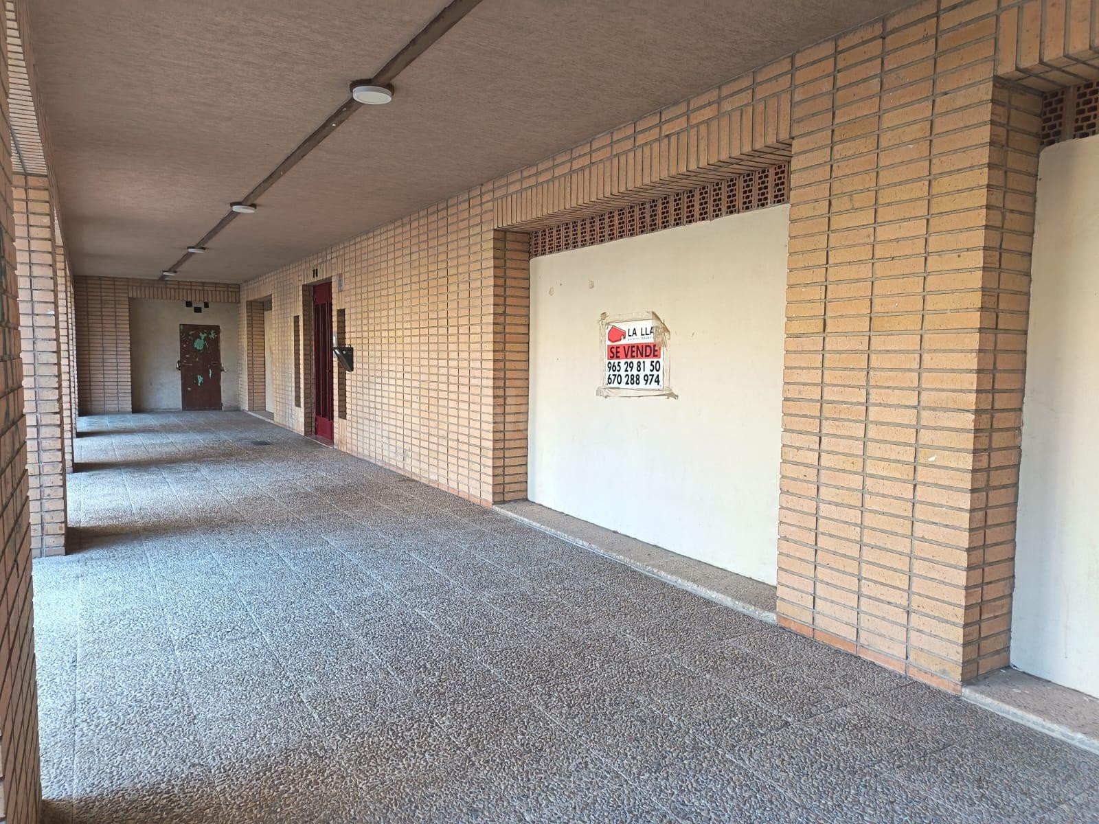 SE VENDE LOCAL A ESTRENAR / CERCA DE HOSPITAL GENERAL / ALTO - foto 3