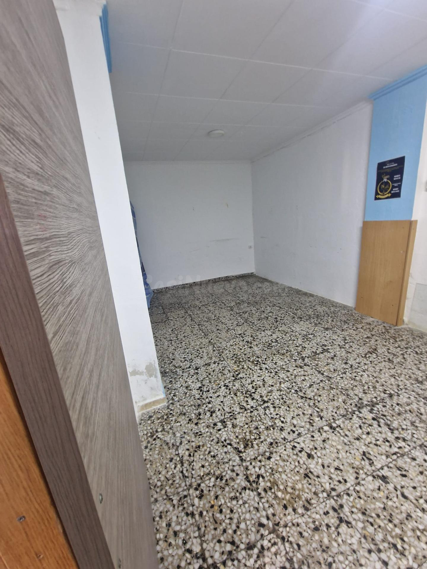 SE VENDE LOCAL / BIEN SITUADO / CERCA PLAZA TOROS - foto 5