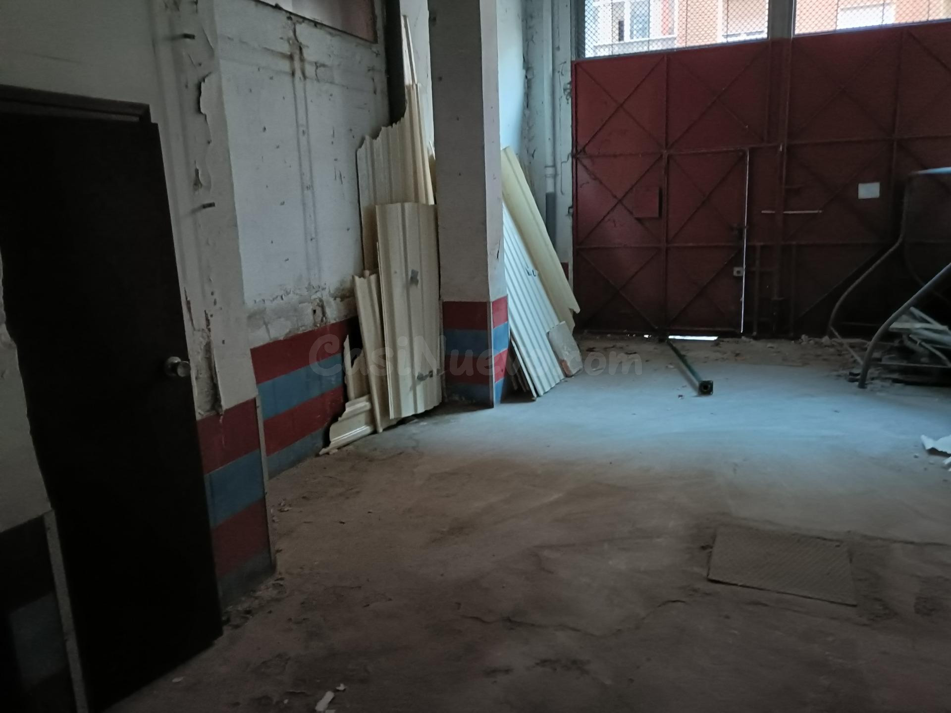 SE ALQUILA LOCAL EN RAMIRO I DE ARAGON - foto 4