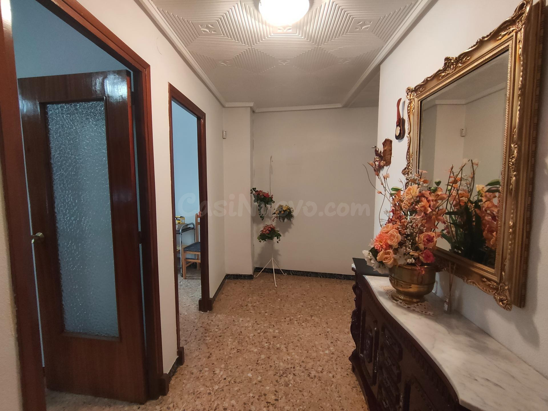 VENTA DE AMPLIO PISO EN CREVILLENTE - foto 2