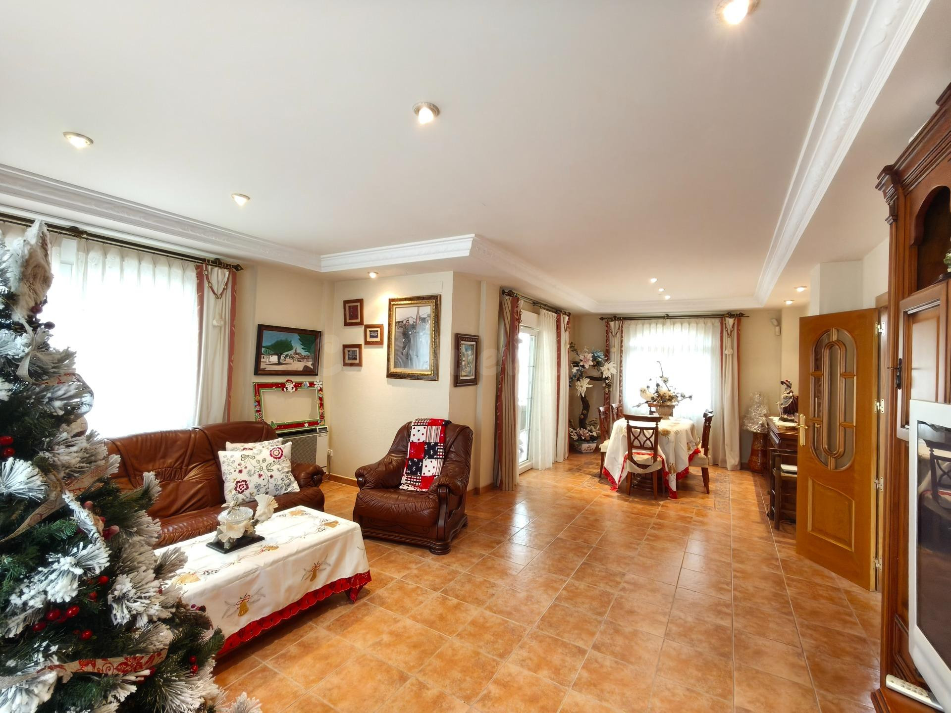 VENTA DE MAGNIFICO CHALET DE LUJO EN CREVILLENTE - foto 4