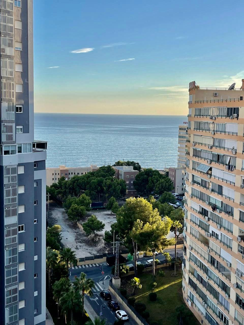 SE VENDE EL PISO CON VISTAS AL MAR EN PONIENTE, BENIDORM - foto 2