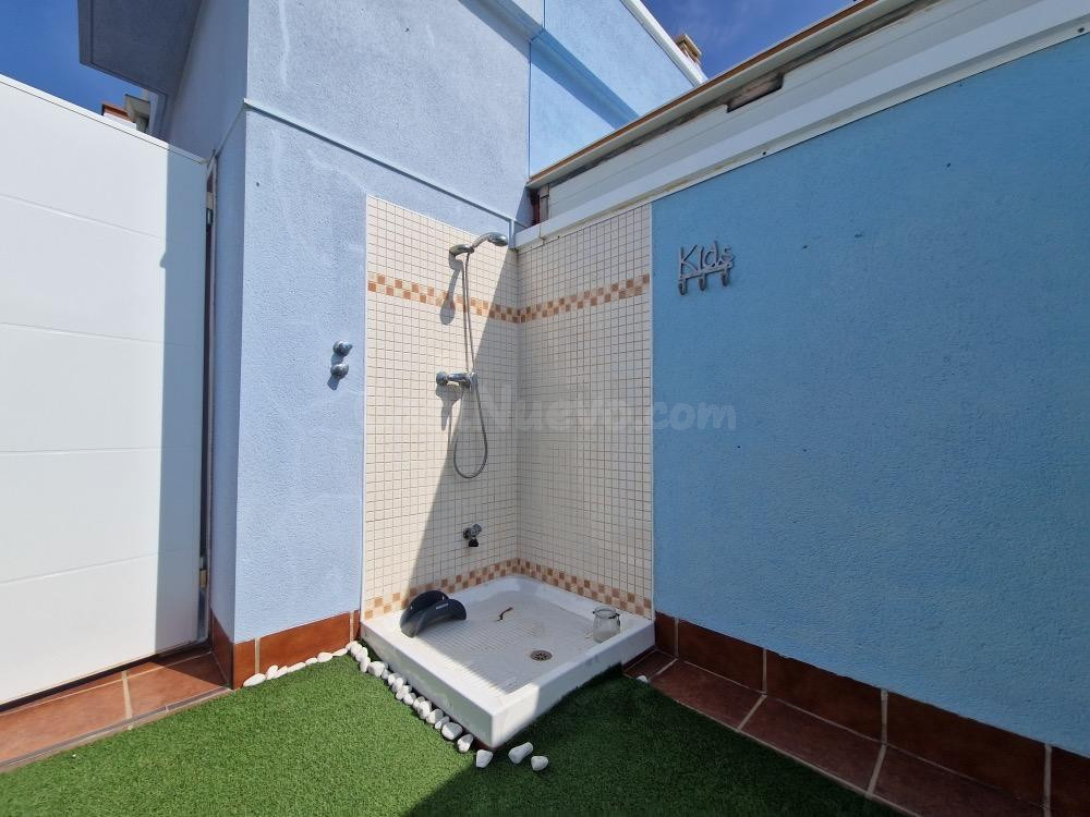 SE VENDE EL ÁTICO EN LA PRIMERA LÍNEA DE LA PLAYA - foto 4