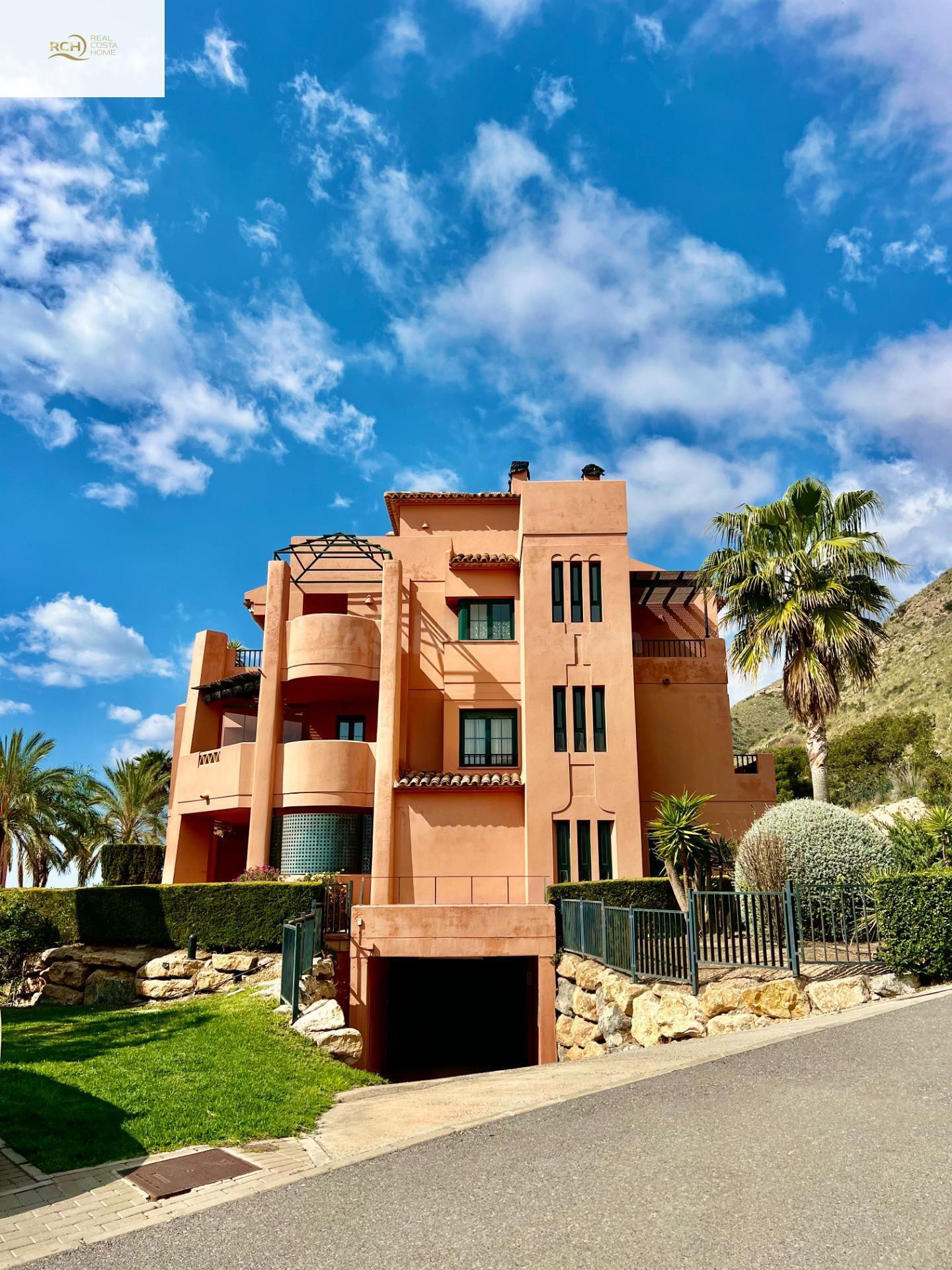 SE VENDE ATICO DUPLEX CON VISTAS DESPEJADAS - foto 3