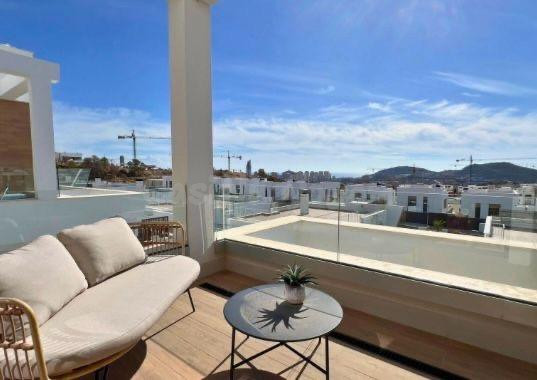 Una Villa Moderna con maravillosas vistas en Finestrat en Ve - foto 5