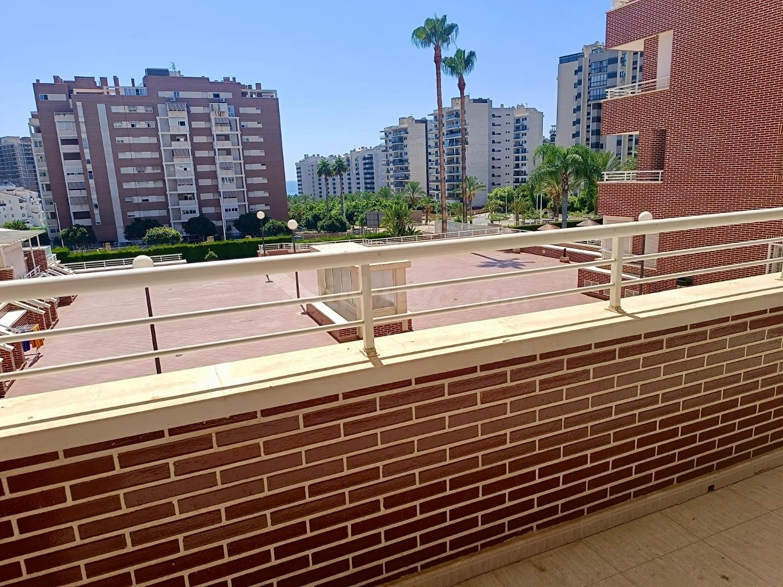 SE VENDE EL PISO EN LA CALA DE VILLAJOYOSA - foto 2
