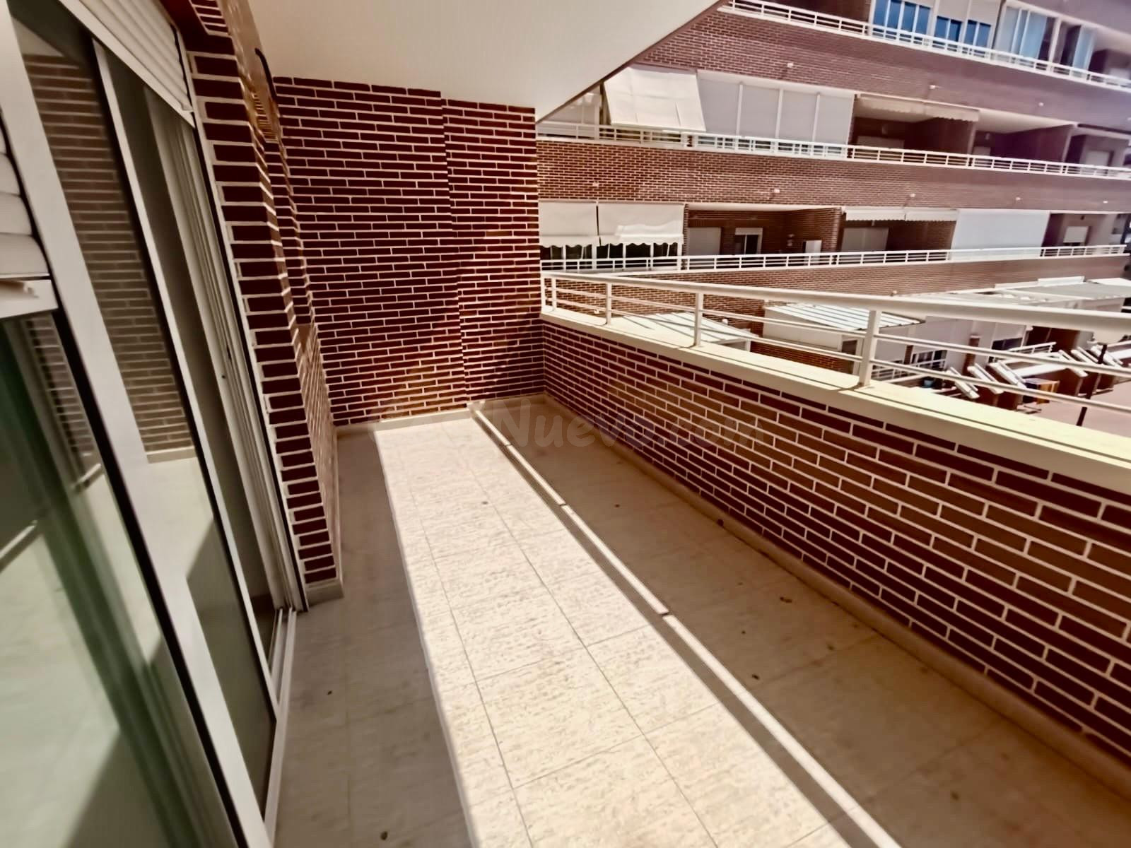 SE VENDE EL PISO EN LA CALA DE VILLAJOYOSA - foto 3