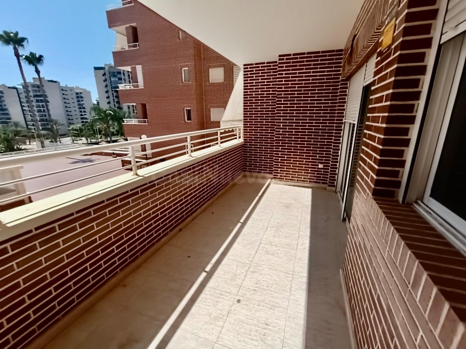 SE VENDE EL PISO EN LA CALA DE VILLAJOYOSA - foto 4