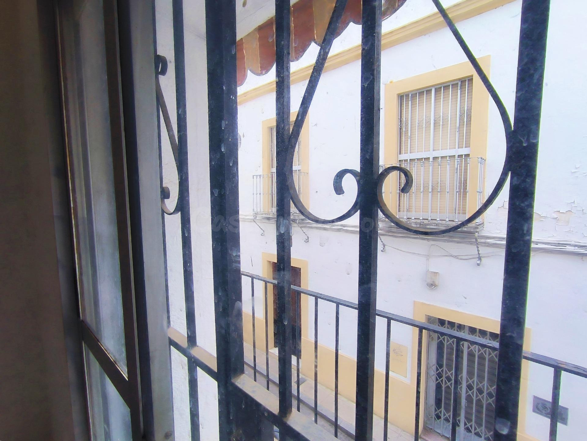 Casa o inversión en el corazón del San Pedro-Vizconde de Mir - foto 4