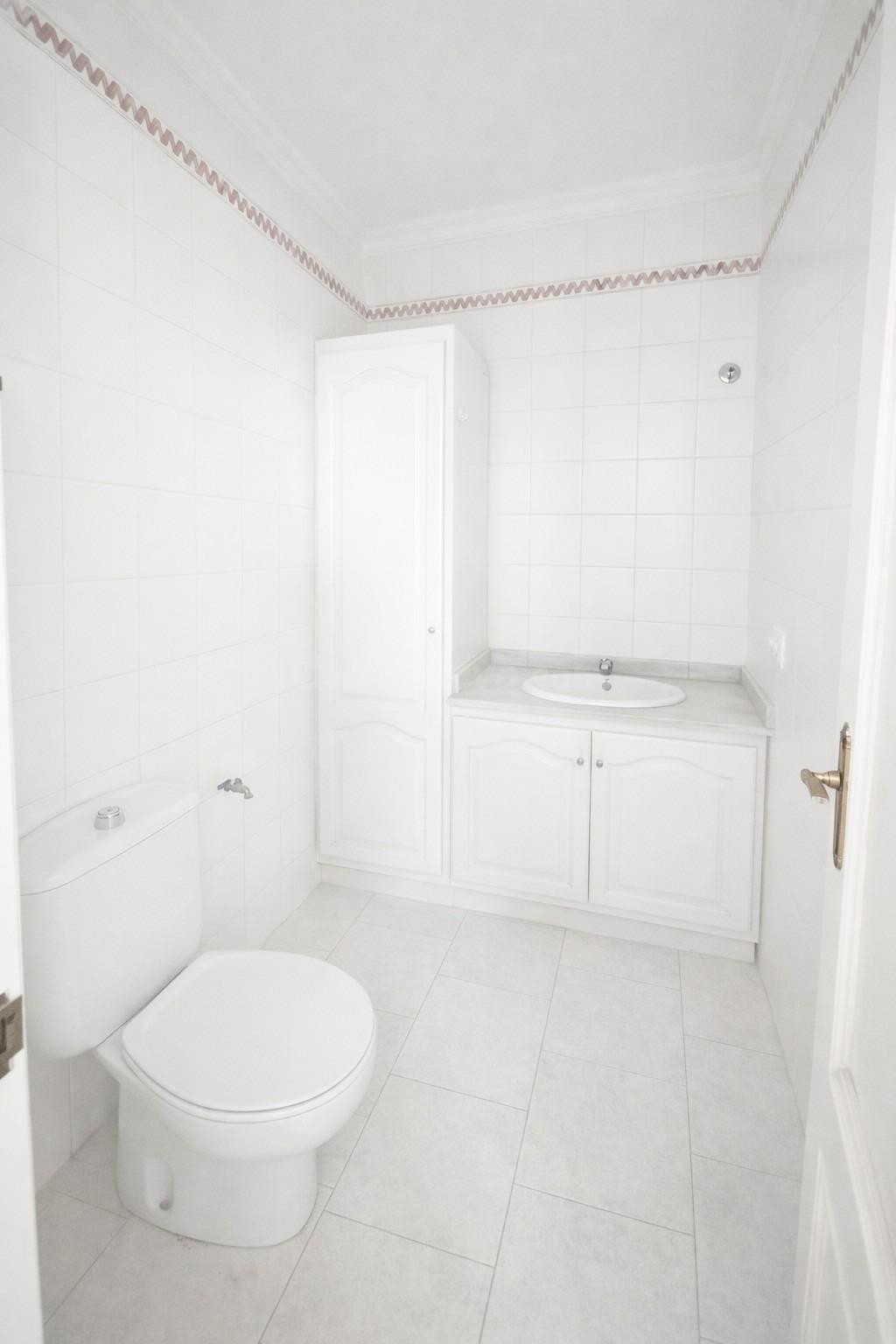 Local Comercial en Venta en el Centro de Teulada – Ideal par - foto 5