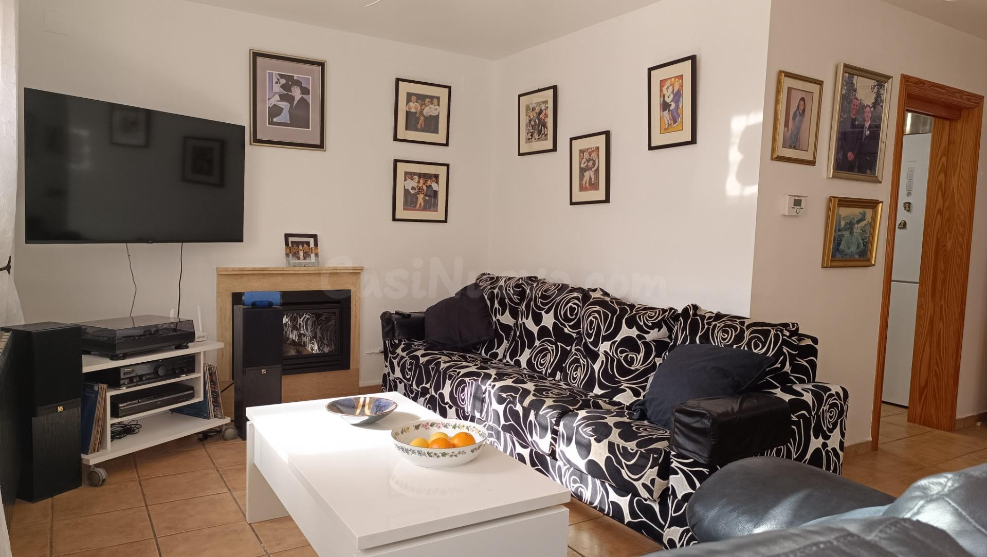 Bungalow reformado en venta en Calpe con vistas a la montaña y jardín privado - foto 5