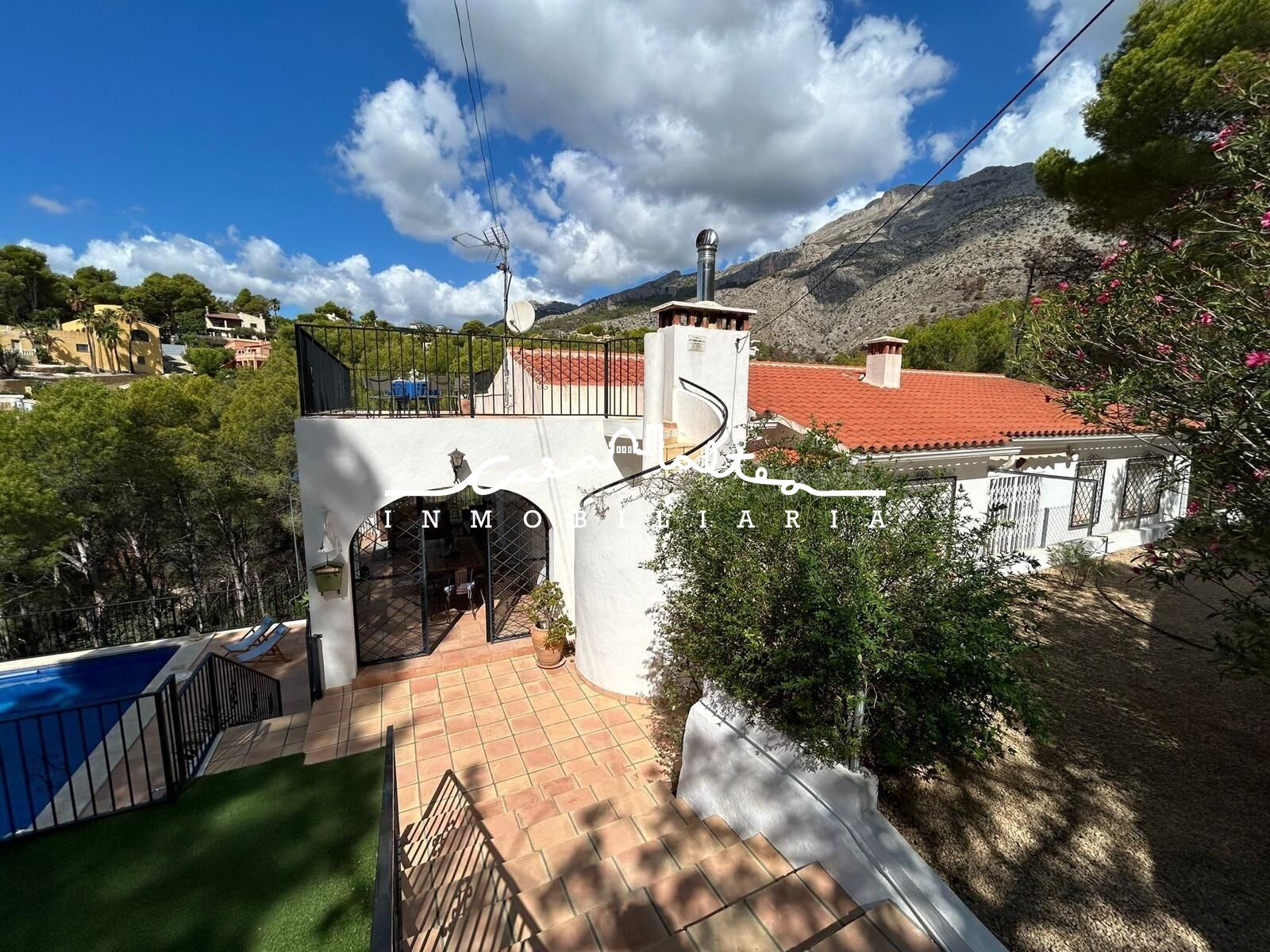 En venta increíble Villa de 5 dormitorios en Altea La Vella