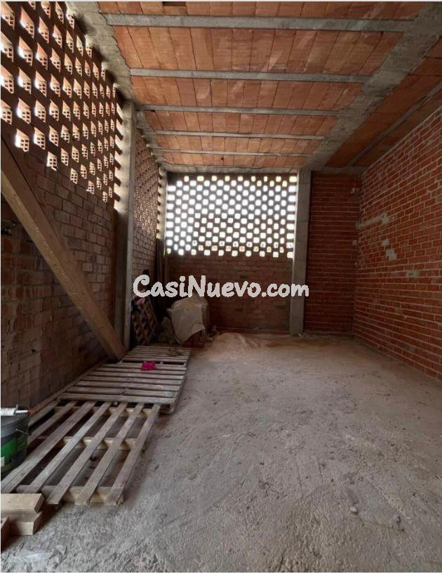 Local en bruto en pleno centro de Estepona | CABANILLAS REAL - foto 4