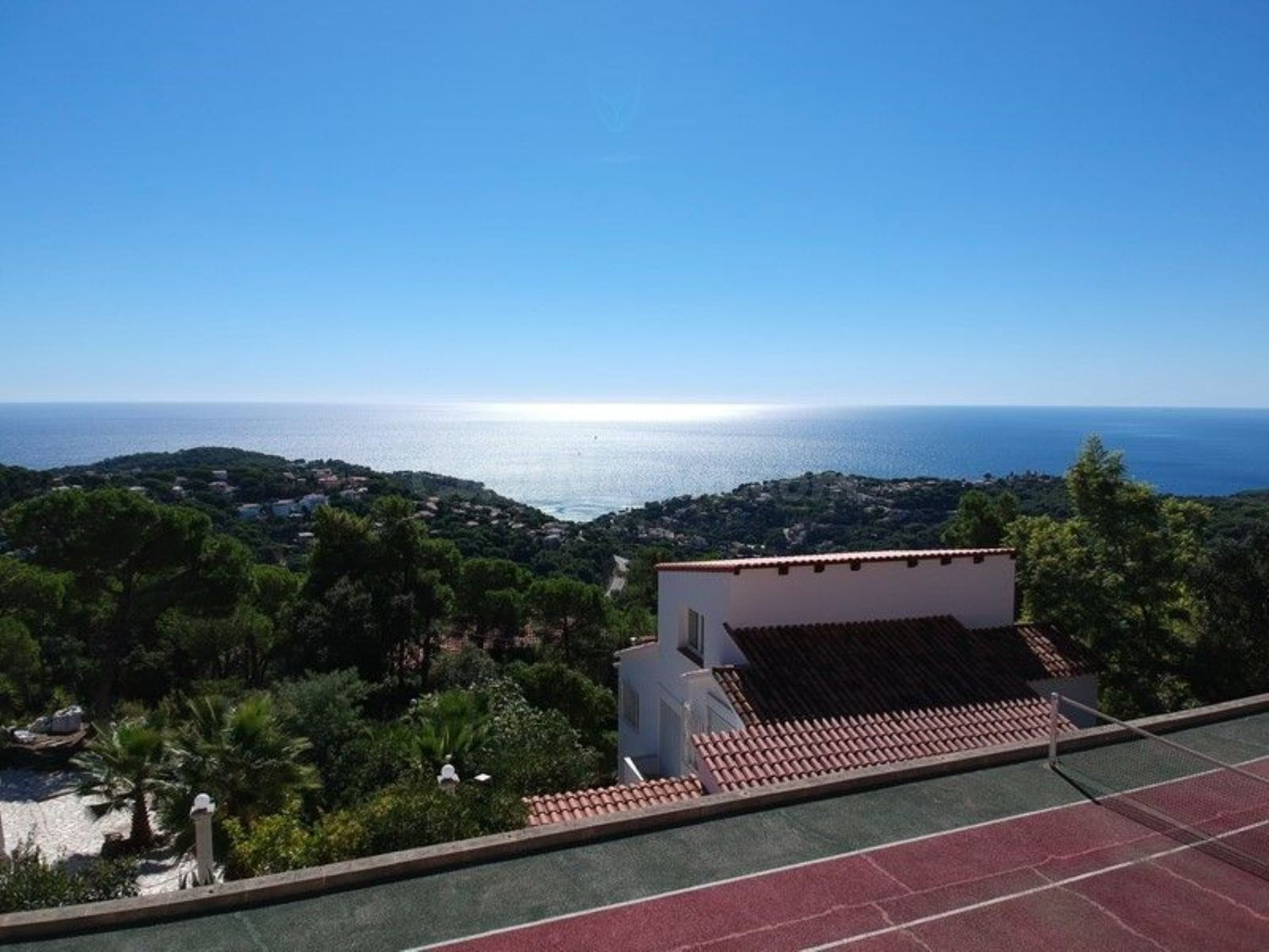 Casa con vista al mar, piscina, pista de tenis y gran jardín - foto 3