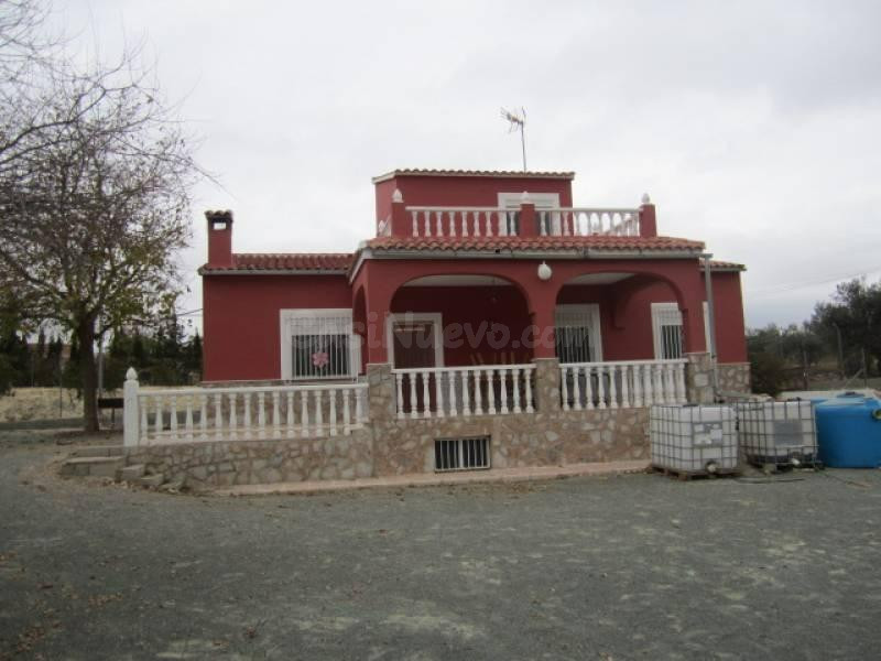 SE VENDE CHALET EN HONDÓN DE LOS FRAILES