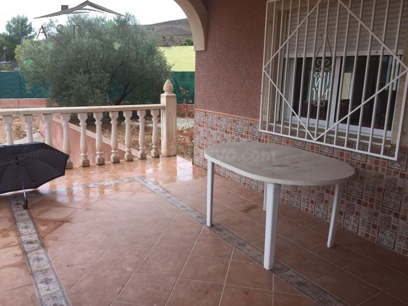 SE VENDE CHALET EN HONDÓN DE LOS FRAILES - foto 3